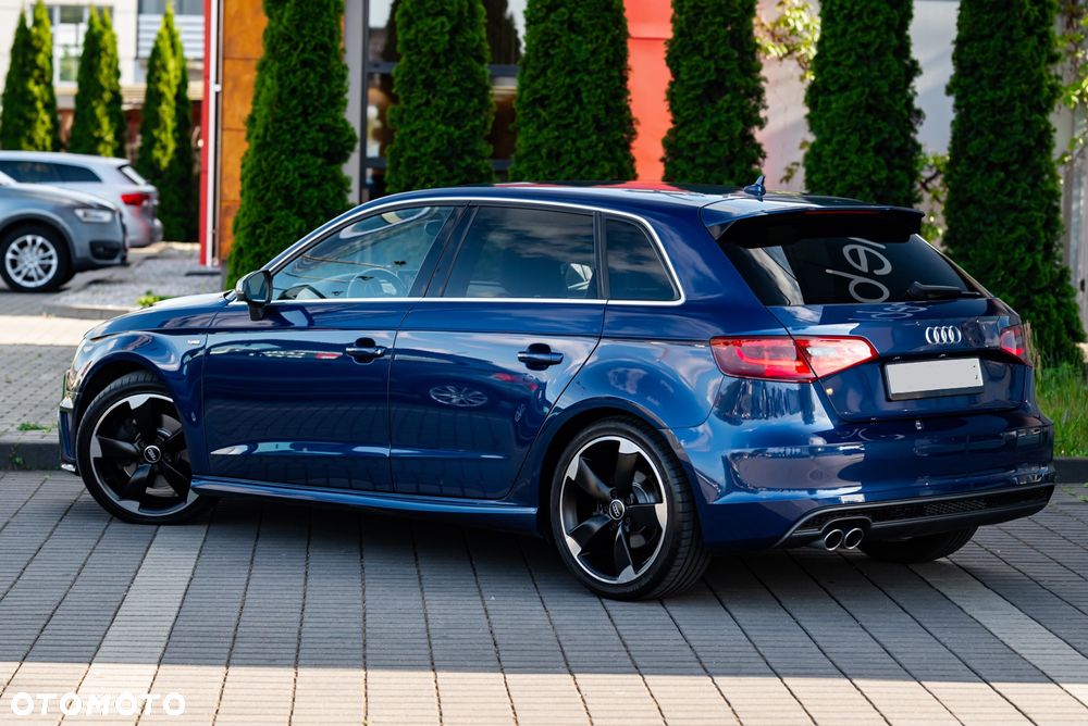Audi A3 Sportback - 13