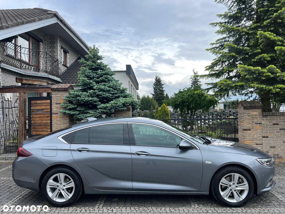 Opel Insignia - 11