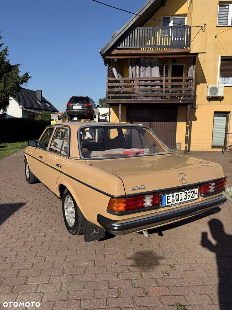 Mercedes-Benz W123 - 4