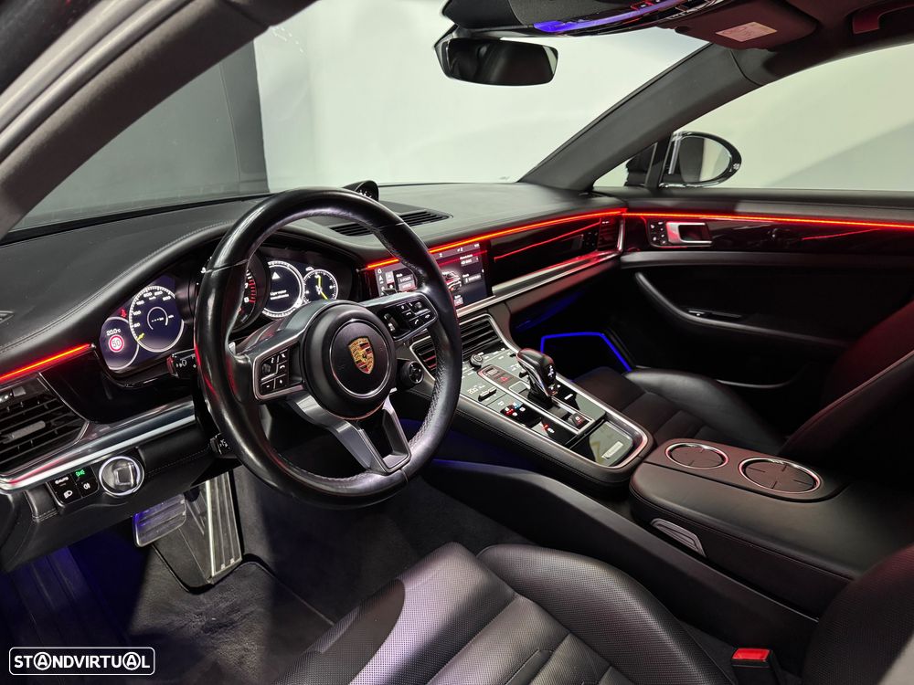 Porsche Panamera Sport Turismo 4 E-Hybrid - 9