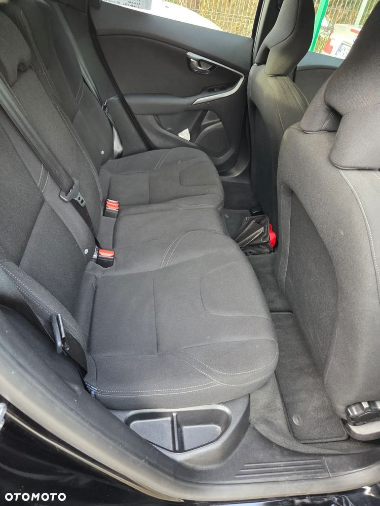 Volvo V40 T2 Drive-E Momentum - 29