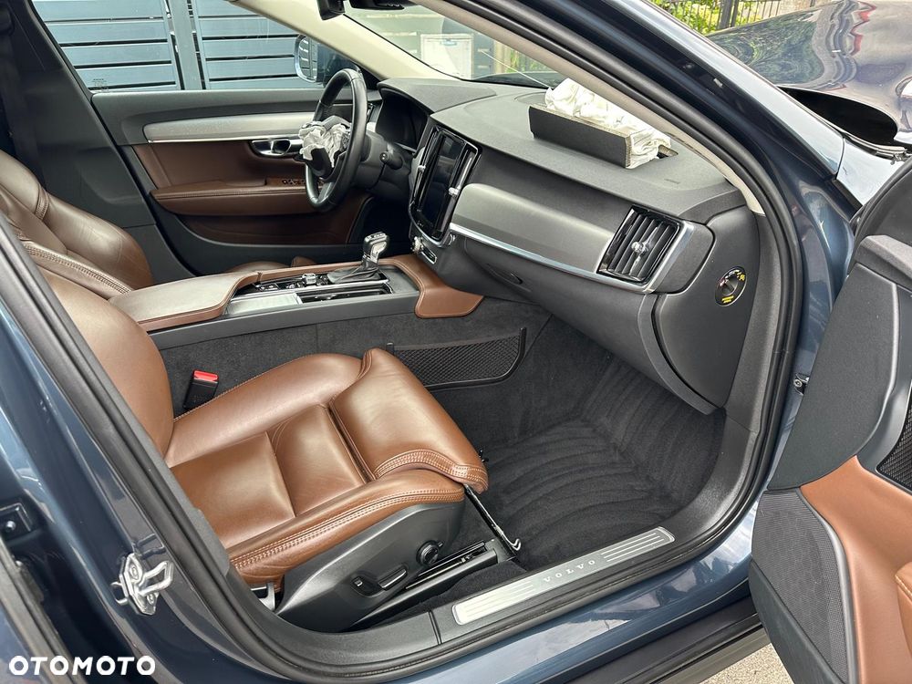 Volvo V90 Cross Country D5 SCR AWD Pro - 18