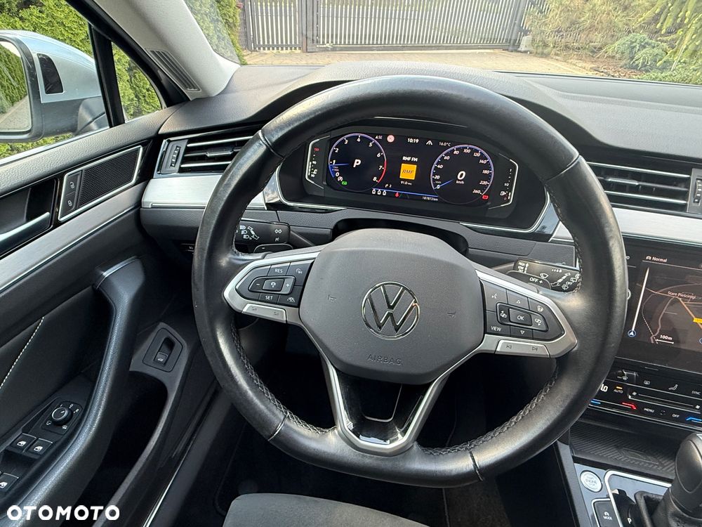 Volkswagen Passat 2.0 TSI Elegance DSG - 27