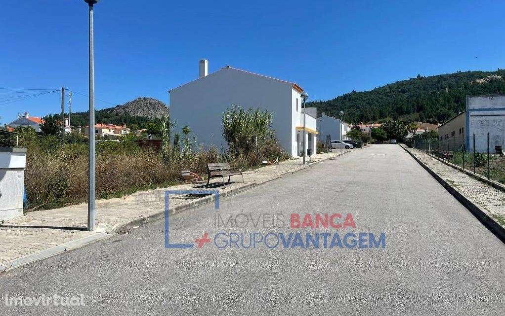 Lote de terreno urbano em Fortios, com 151,60m², destinado à constr... - Grande imagem: 3/6