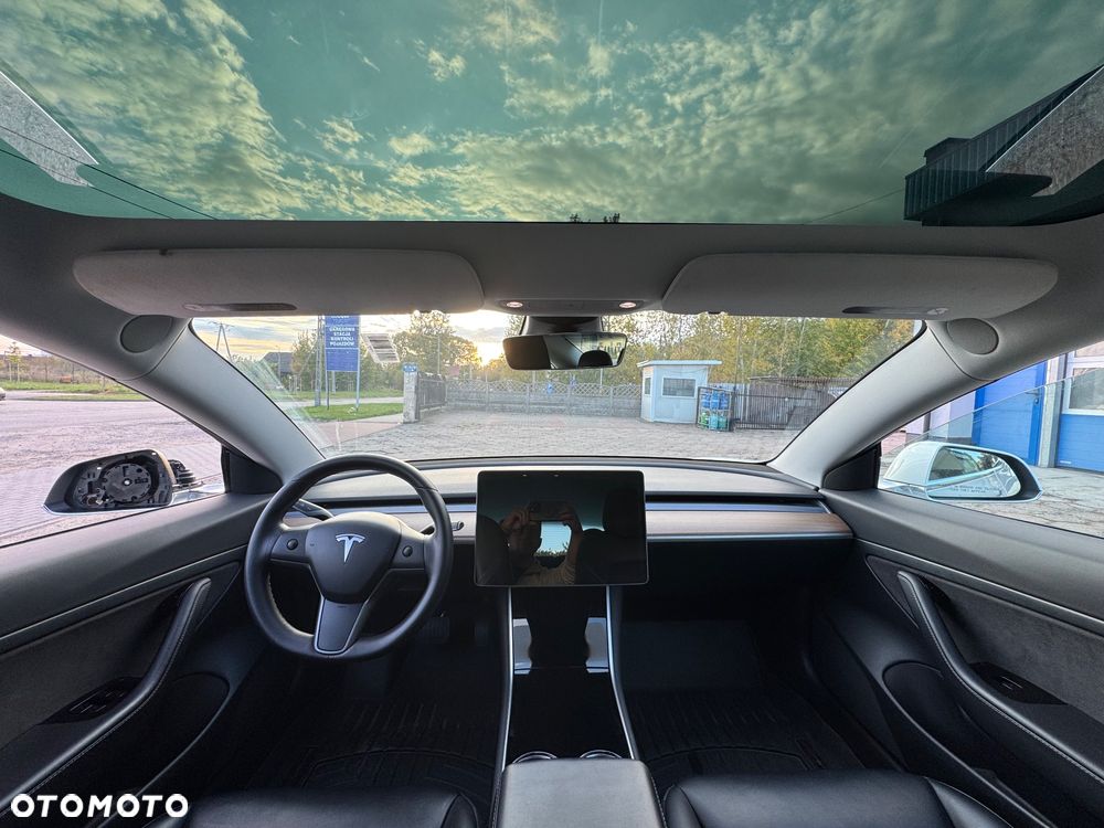 Tesla Model 3 - 15