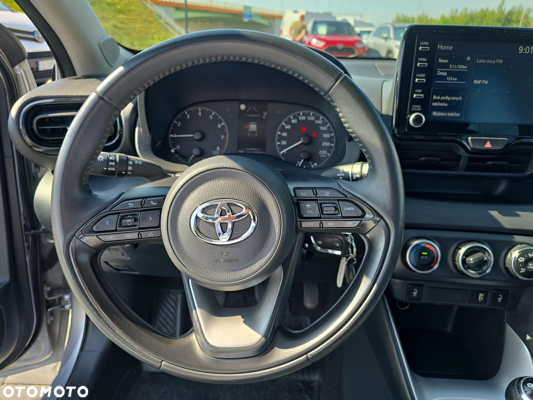 Toyota Yaris - 16