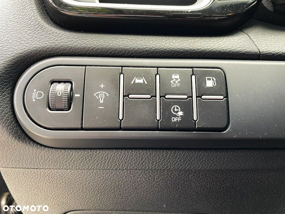 Kia Ceed - 16