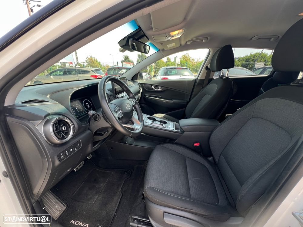 Hyundai Kauai 64 kWh Premium+LED - 12