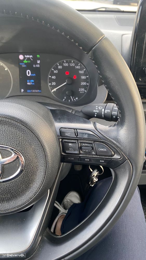 Toyota Yaris 1.5 HDF Comfort - 29