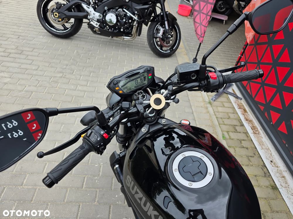 Suzuki SV - 17