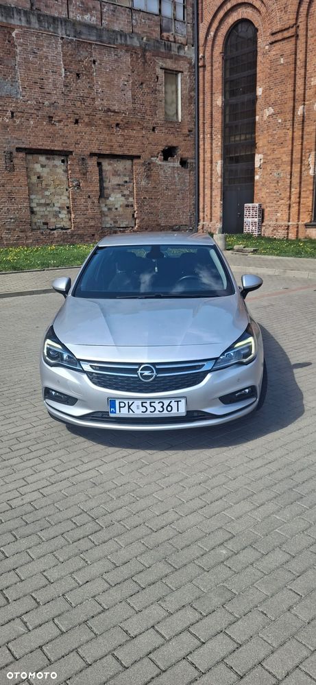 Opel Astra 1.6 CDTI Dynamic - 2