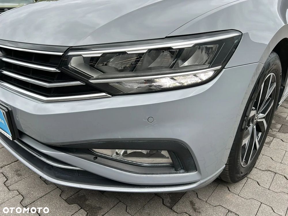 Volkswagen Passat - 38