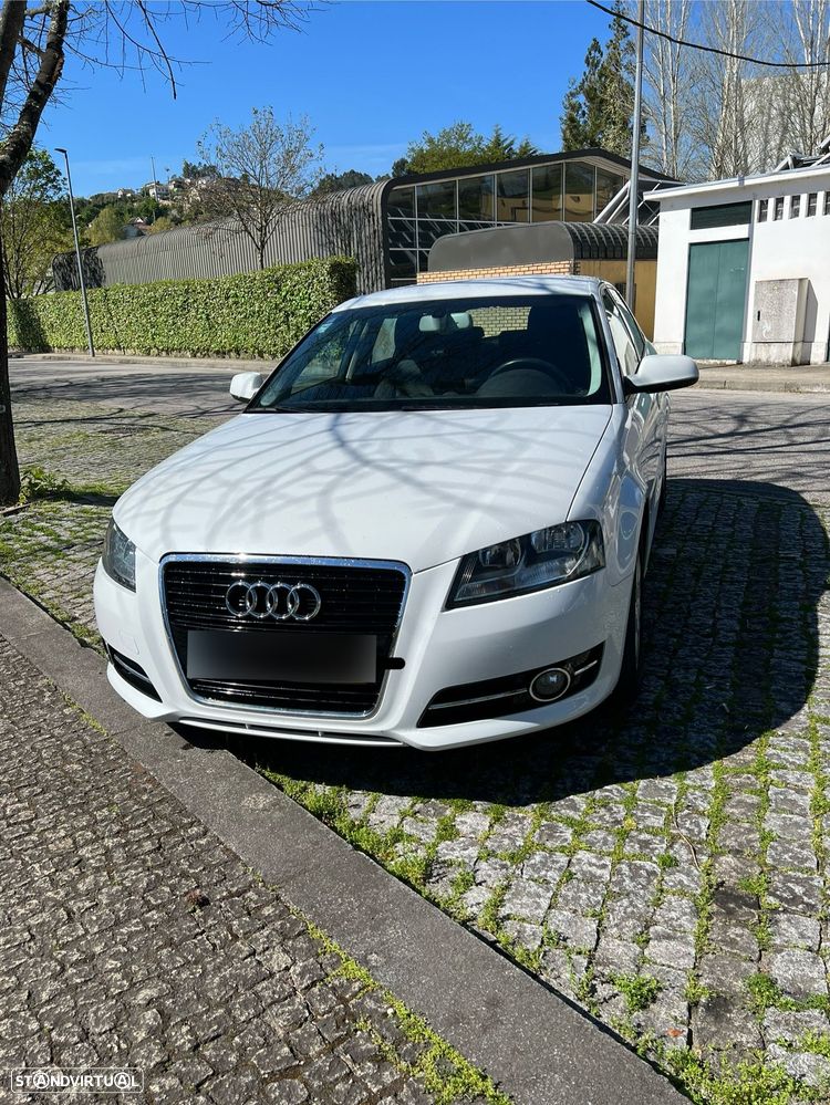 Audi A3 Sportback 1.6 TDI DPF Attraction - 1