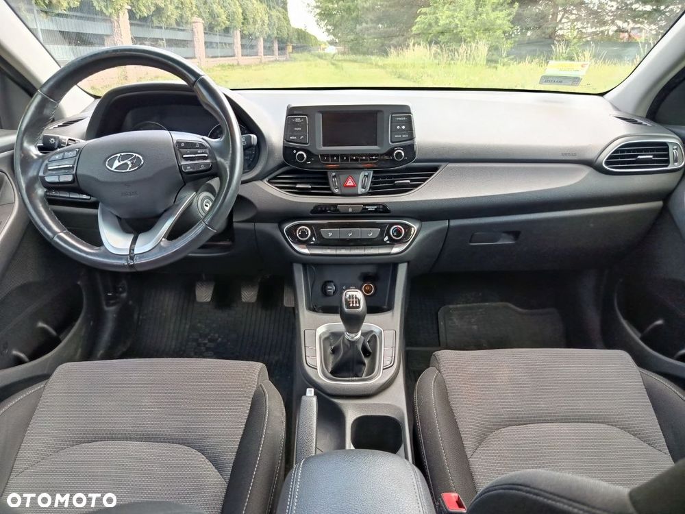 Hyundai i30 1.4 Classic + - 13