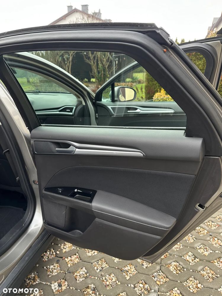 Ford Mondeo 1.5 EcoBoost Trend - 17