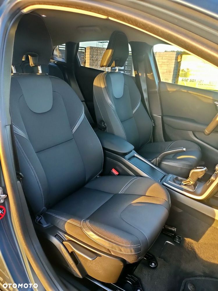 Volvo V40 D2 Drive-E SCR Momentum - 21