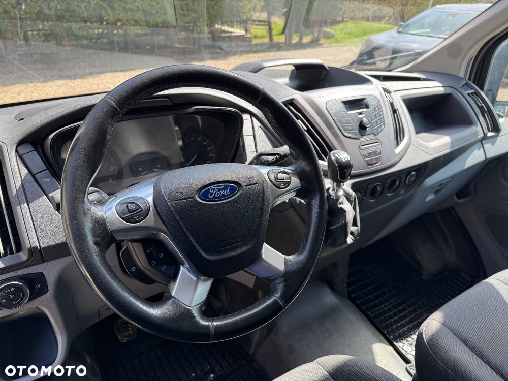 Ford Transit - 13