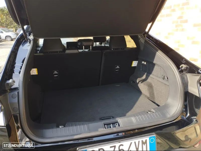 Ford Mustang Mach-E - 10