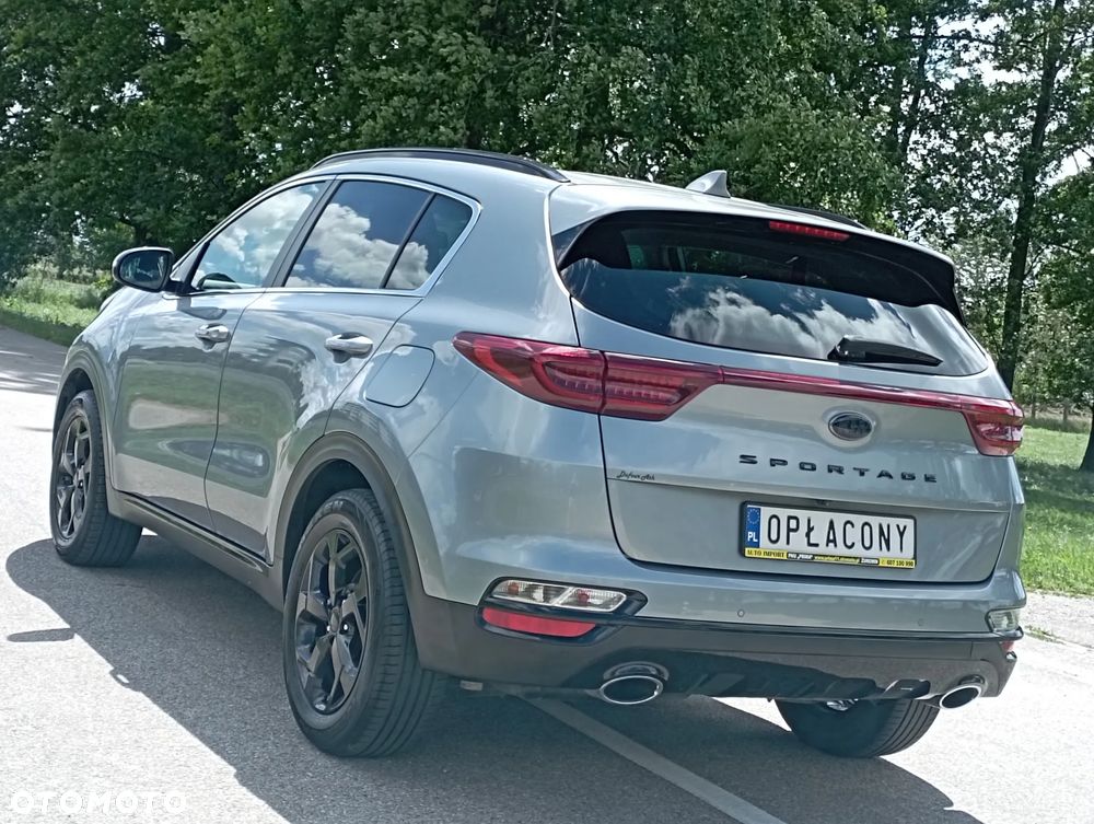 Kia Sportage 1.6 CRDI Black Edition 2WD - 24