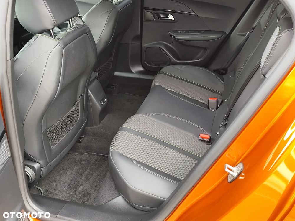 Peugeot 2008 1.2 PureTech GT S&S - 11