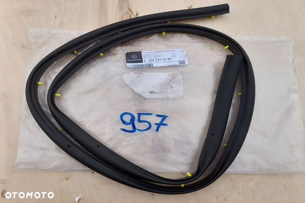 Mercedes W205 C Uszczelka Drzwi Prawa Przód