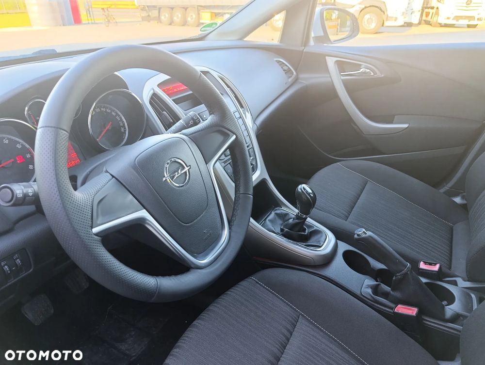 Opel Astra 1.6 Fun - 11