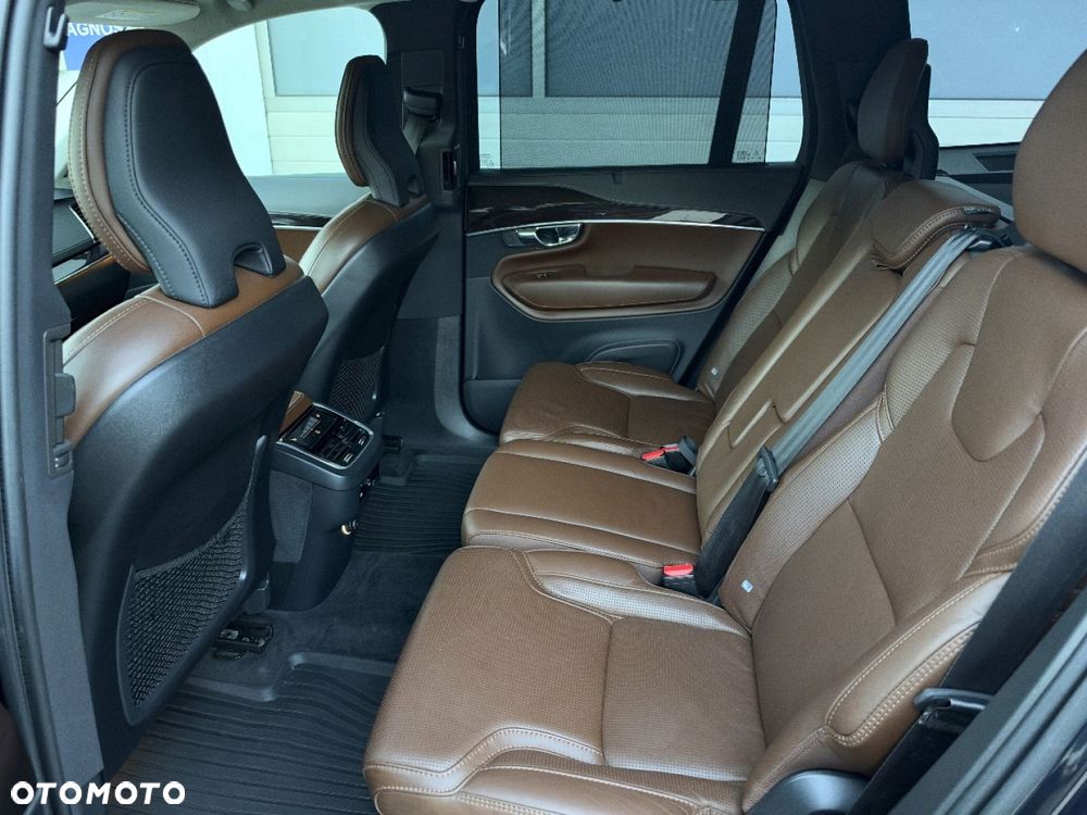 Volvo XC 90 - 26