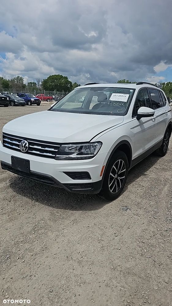 Volkswagen Tiguan - 10