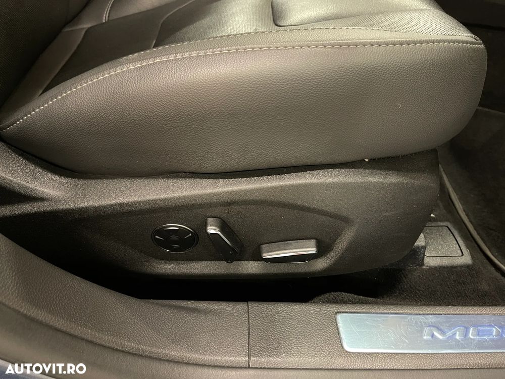Ford Mondeo 2.0 HEV Titanium - 27