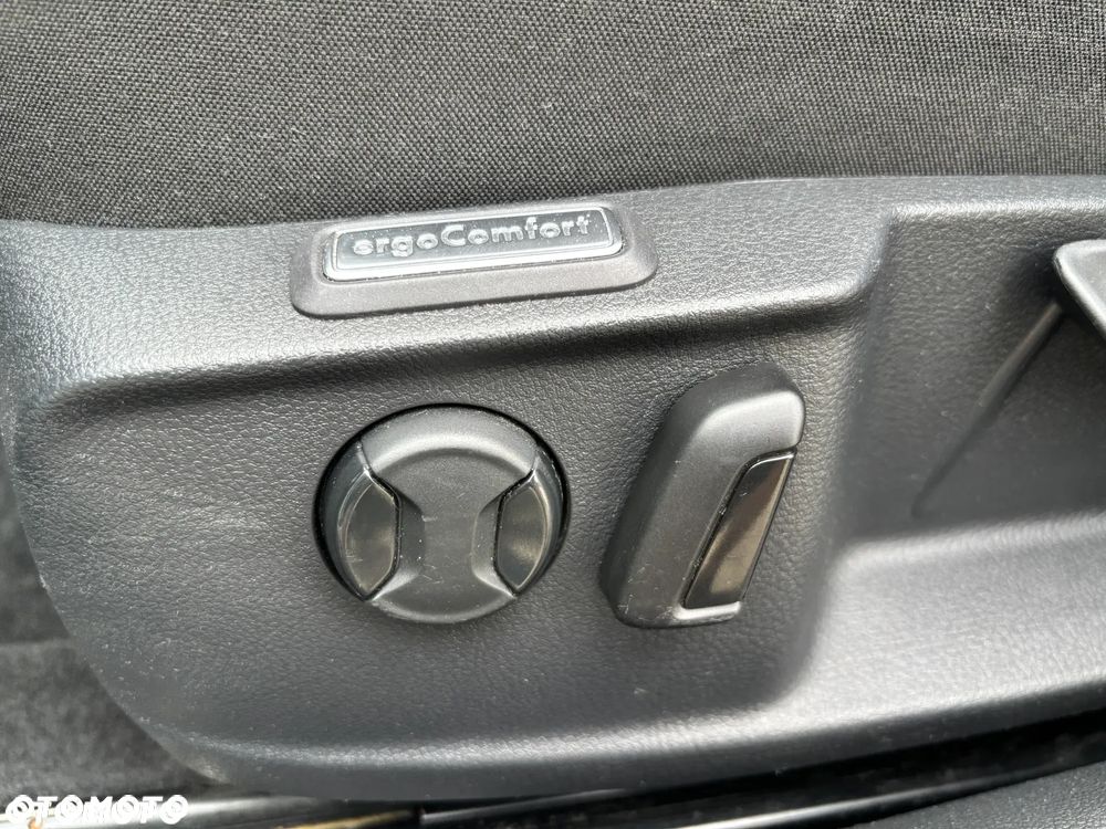 Volkswagen Passat 1.5 TSI EVO Comfortline DSG - 29