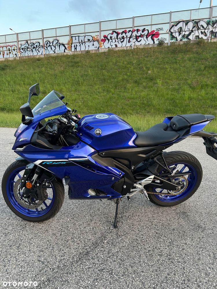 Yamaha YZF - 3