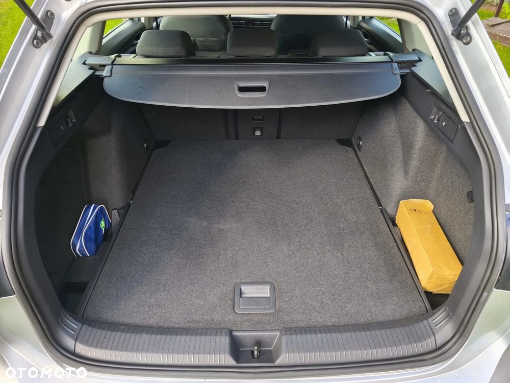 Volkswagen Golf 2.0 TDI Life - 21