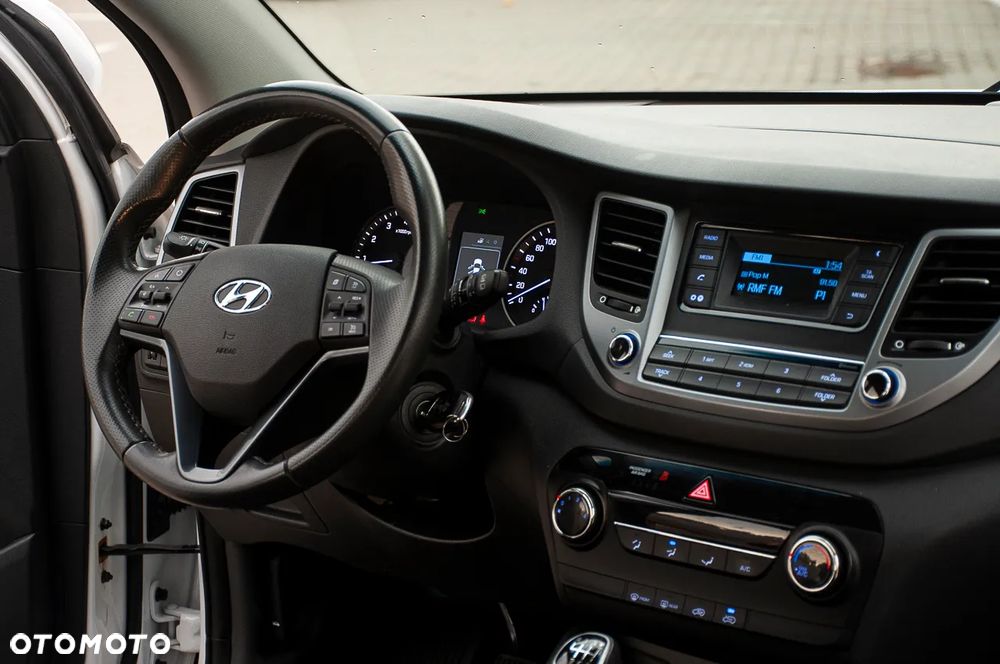 Hyundai Tucson 1.6 GDI BlueDrive Comfort 2WD - 18