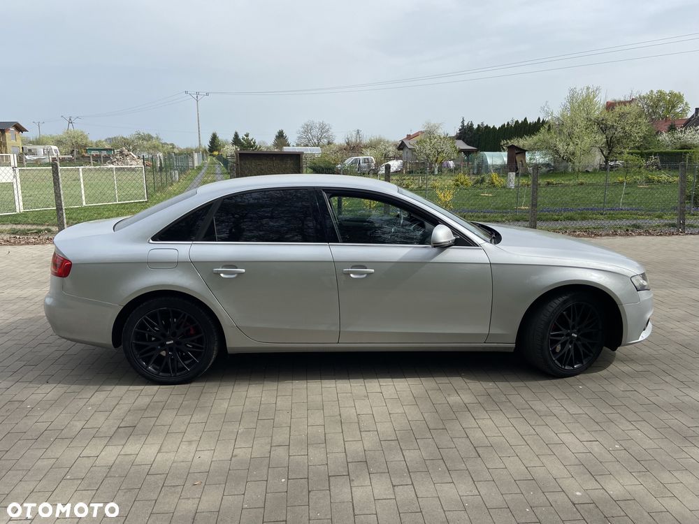 Audi A4 Limousine - 2