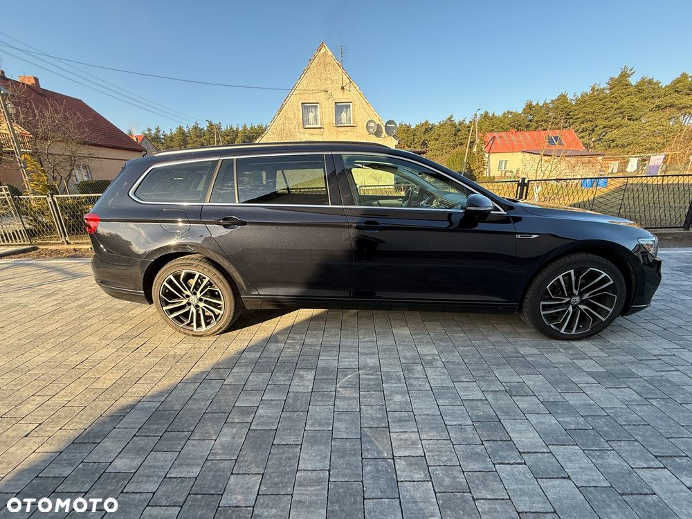 Volkswagen Passat 2.0 TDI Business DSG - 24
