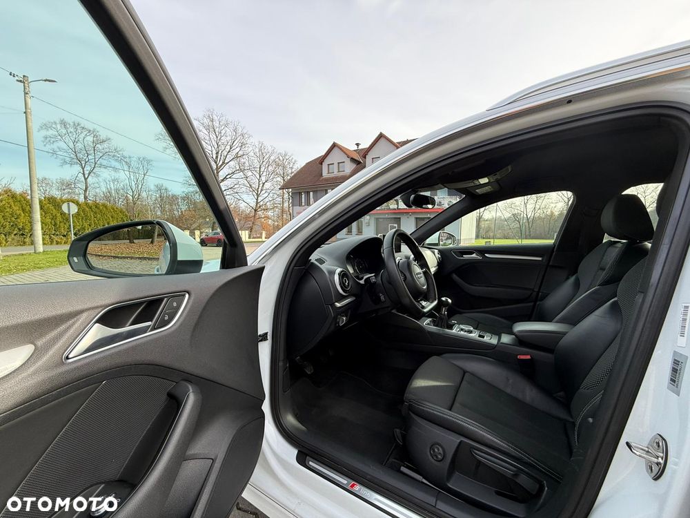 Audi A3 Sportback 1.4 TFSI cylinder on demand ultra S line Sportpaket - 15