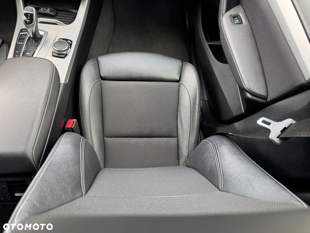 BMW X4 xDrive28i Edycja M Sport - 29