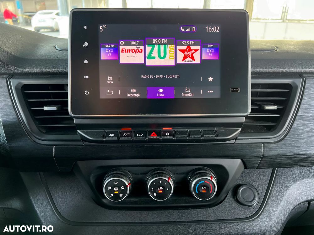 Renault Trafic 2.0 Blue dCi 110 S&S L2 8+1 Life - 20