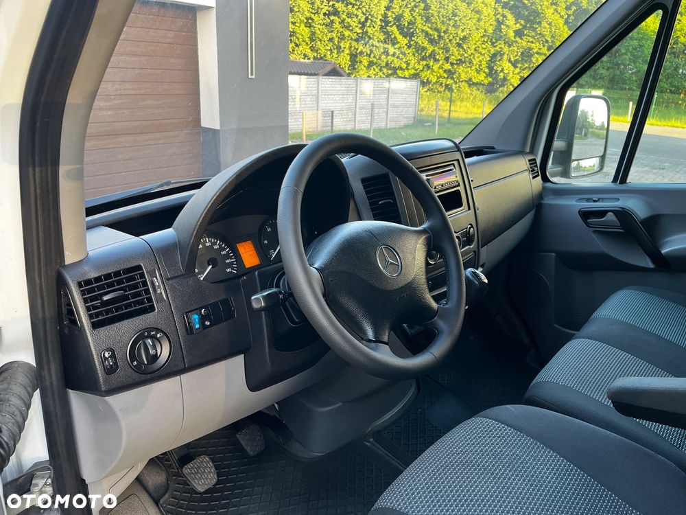 Mercedes-Benz Sprinter - 7