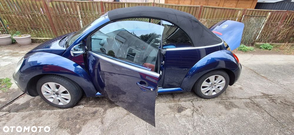 Volkswagen New Beetle - 3