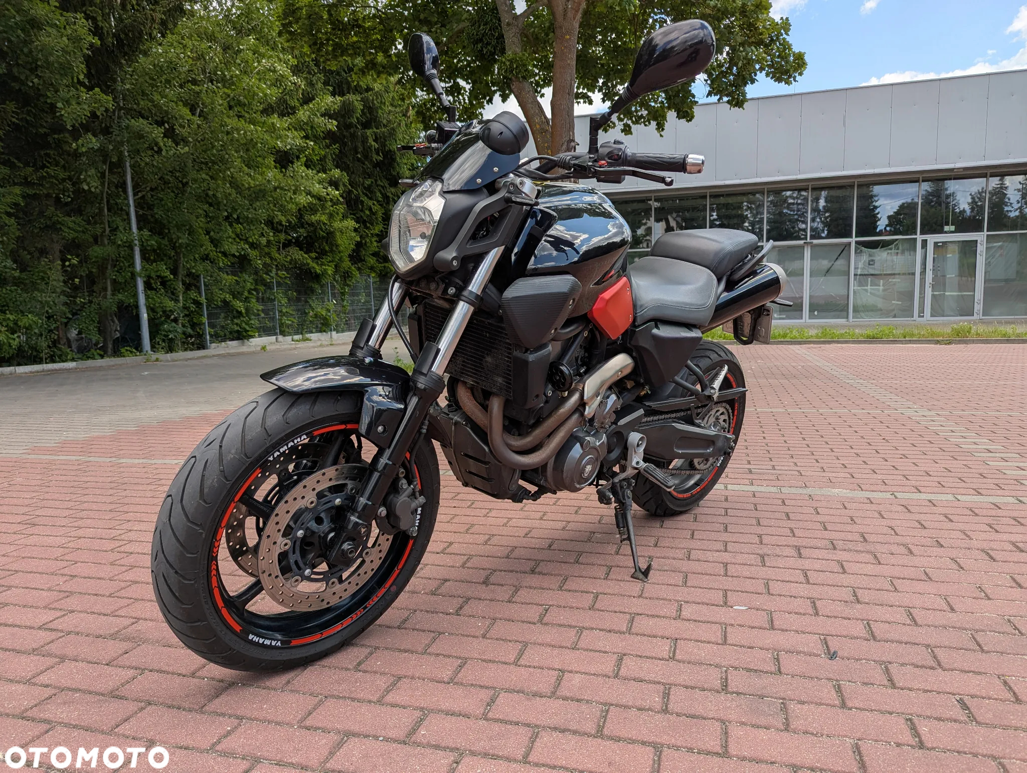 Yamaha MT - 2