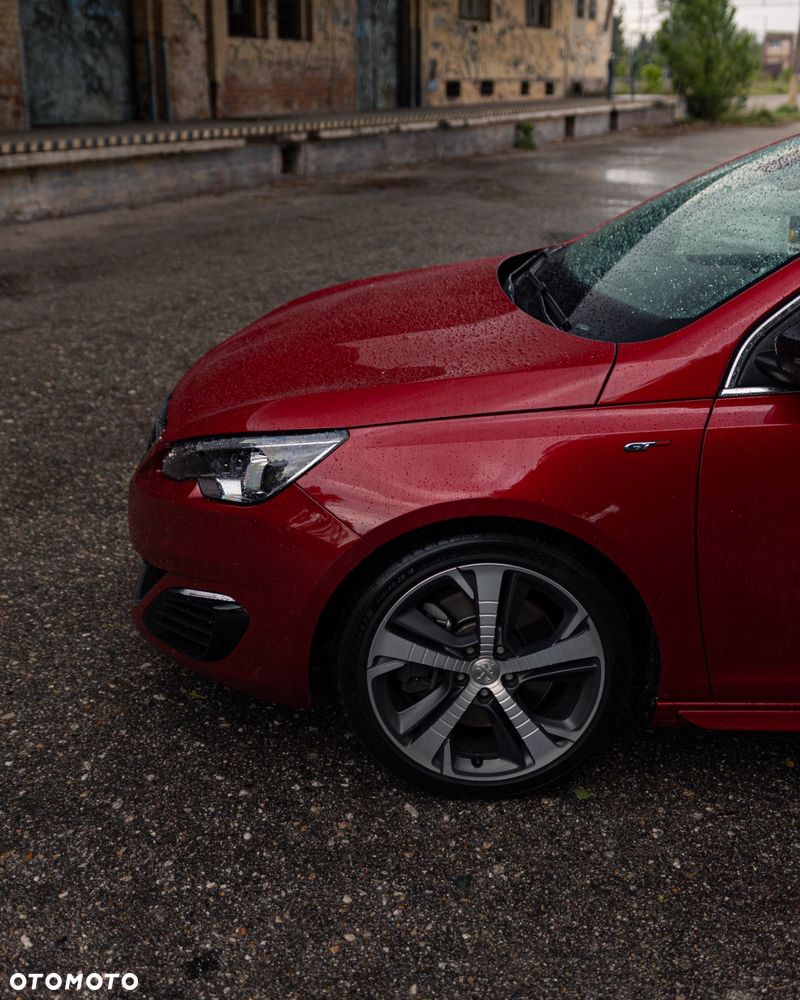 Peugeot 308 1.6 e-THP GT S&S - 10