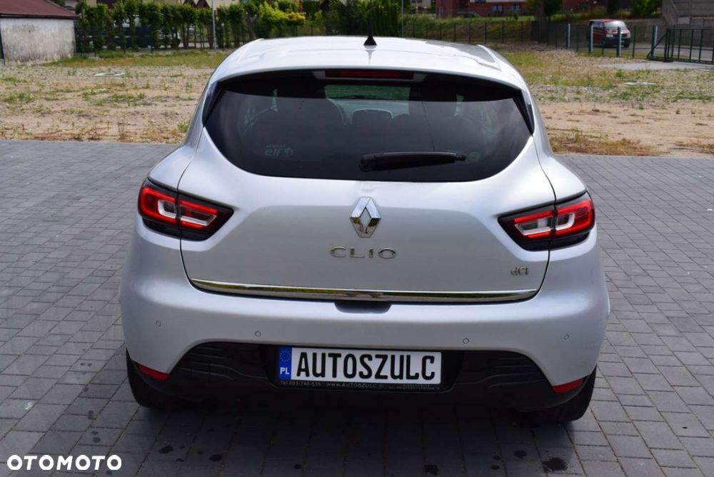Renault Clio - 9