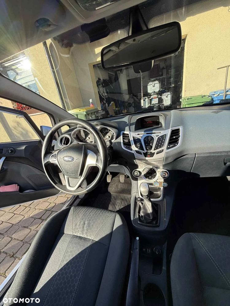 Ford Fiesta - 13