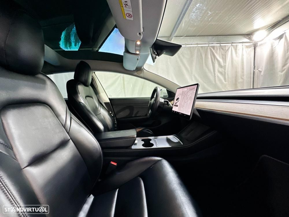 Tesla Model 3 Standard Range Plus RWD - 30