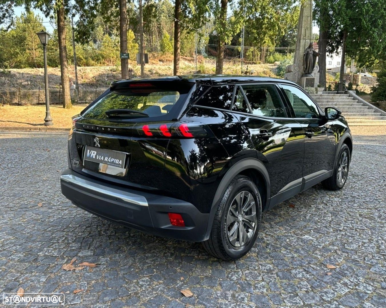 Peugeot e-2008 50 kWh Active Pack - 5