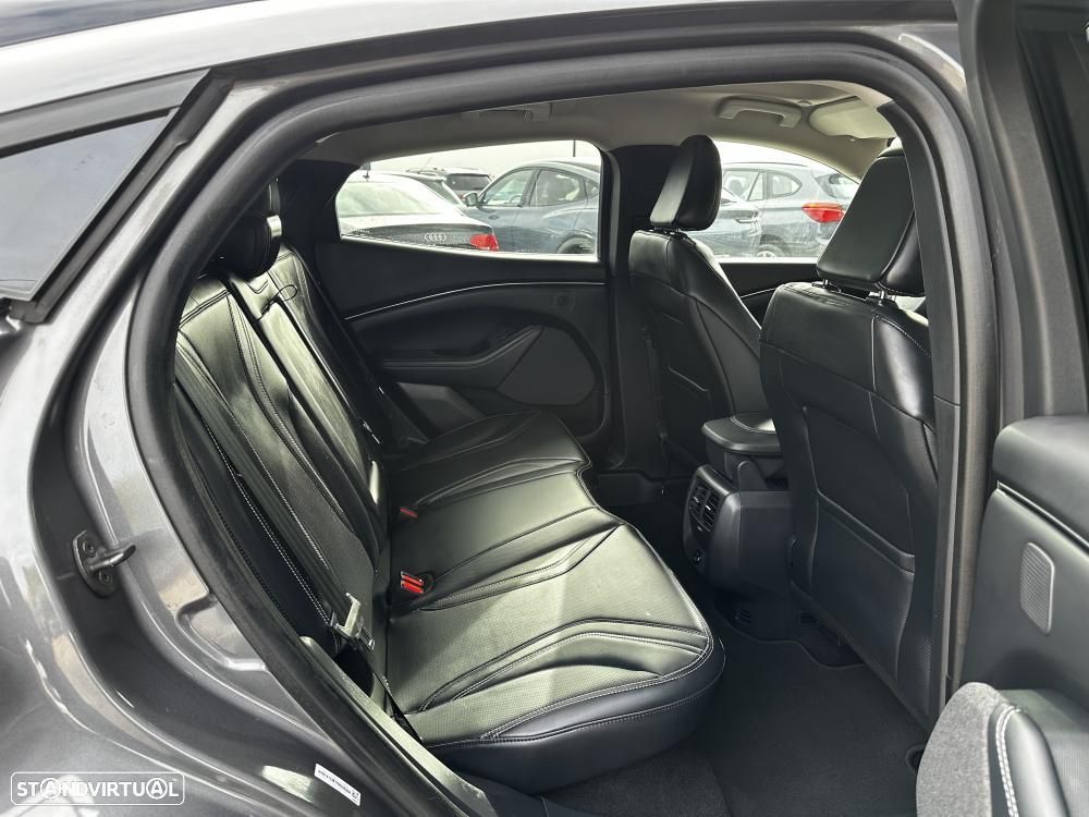 Ford Mustang Mach-E Standard - 50