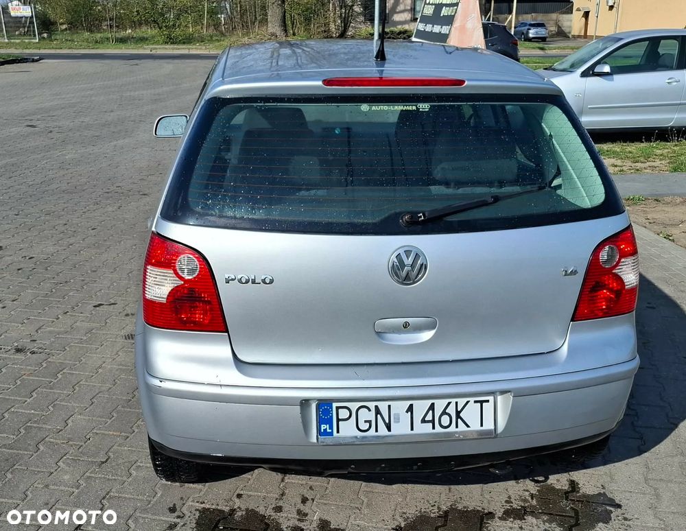 Volkswagen Polo - 2
