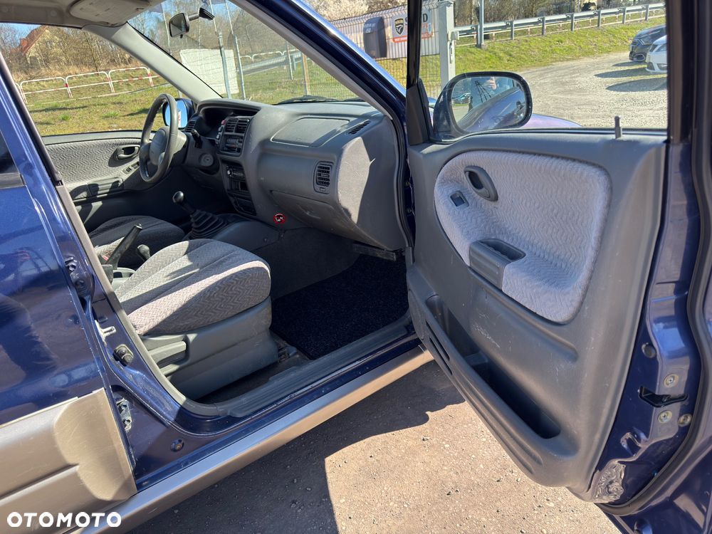 Suzuki Grand Vitara 2.0 TD Comfort - 24