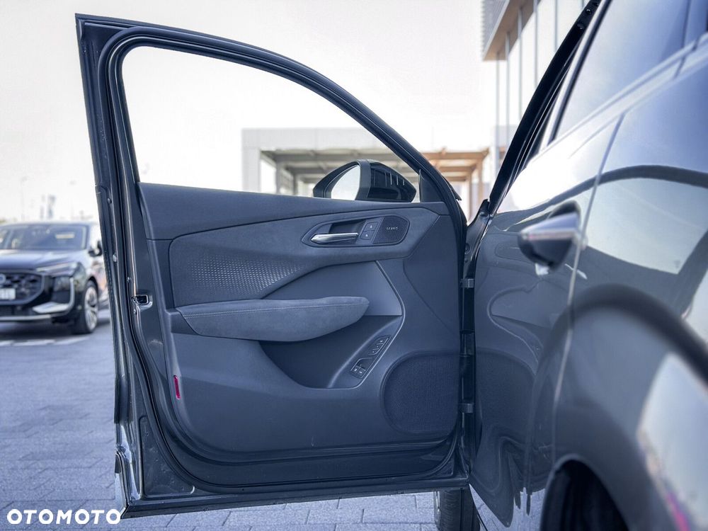Audi Q3 Sportback - 13
